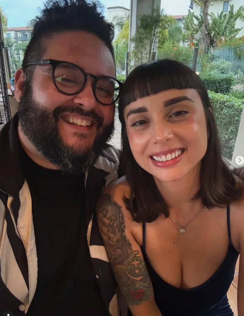 Steve Zaragoza and Hayley smiling together in an outdoor selfie